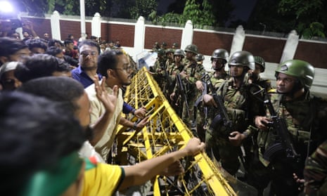 Anti-government protesters storm presidential palace in Bangladesh – video